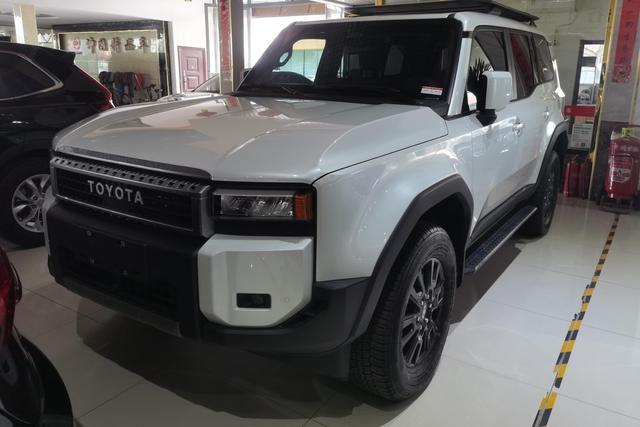 Toyota Land Cruiser Prado 2024 года выпуска