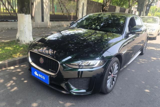 Jaguar XE 2023 года выпуска