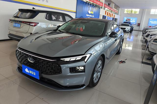 Ford Mondeo 2023 года выпуска