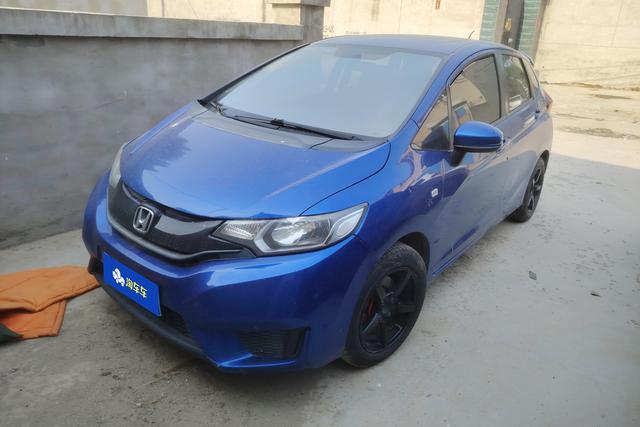 Honda Fit 2016 года выпуска