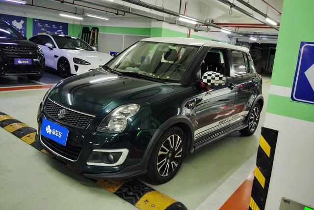 Suzuki Swift 2016 года выпуска