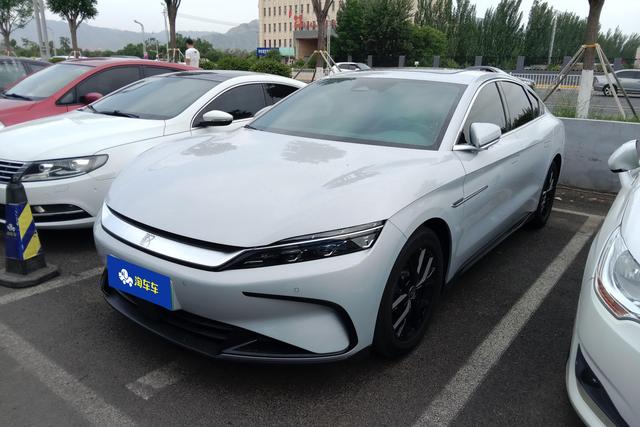 BYD Han 2025 года выпуска