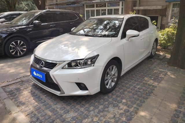Lexus CT 2014 года выпуска