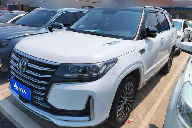 Changan CS95 2019 года выпуска