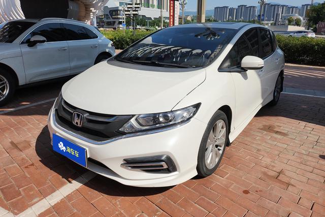 Honda Jade 2017 года выпуска