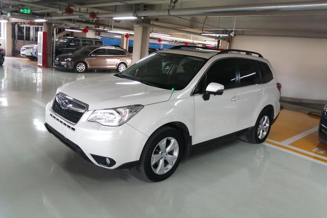 Subaru Forester 2013 года выпуска