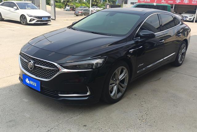 Buick LaCrosse 2022 года выпуска