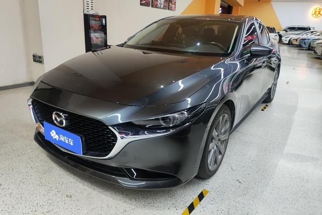 Mazda 3 2021 года выпуска