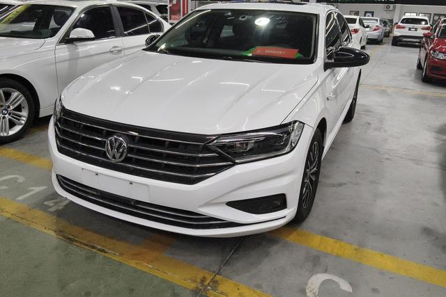 Volkswagen Jetta 2021 года выпуска