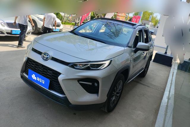 Toyota RAV 4 2023 года выпуска