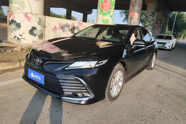 Toyota Camry 2021 года выпуска