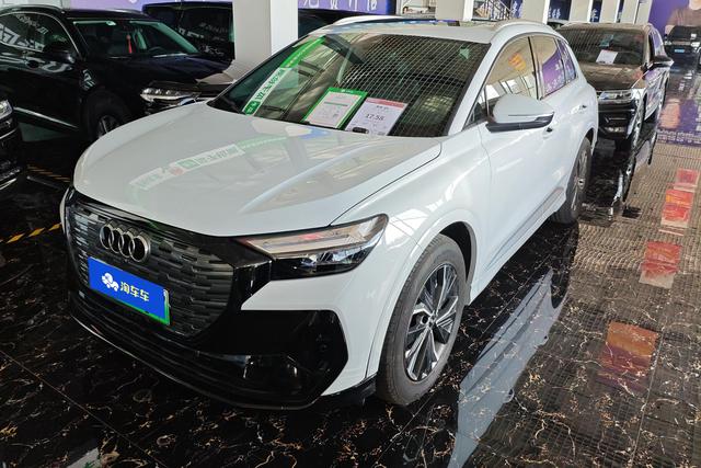 Audi Q4 2023 года выпуска