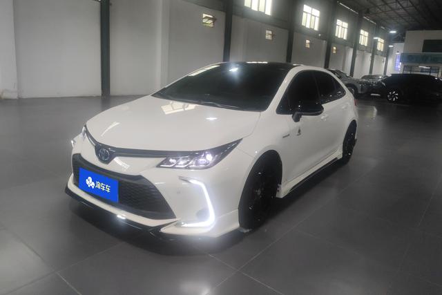 Toyota Corolla Cross 2023 года выпуска
