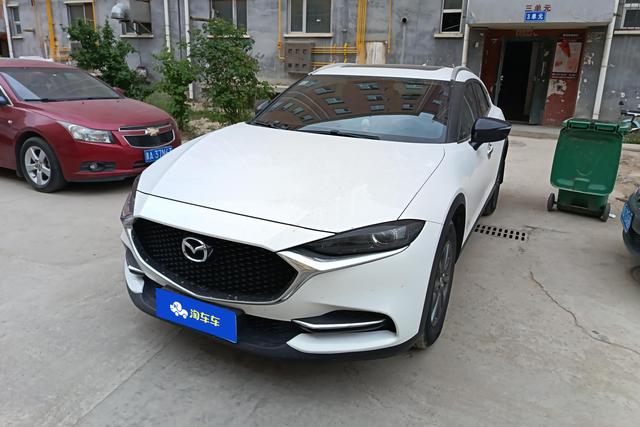 Mazda CX-4 2021 года выпуска