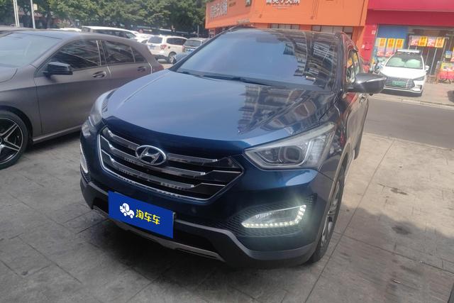 Hyundai Santa Fe 2013 года выпуска