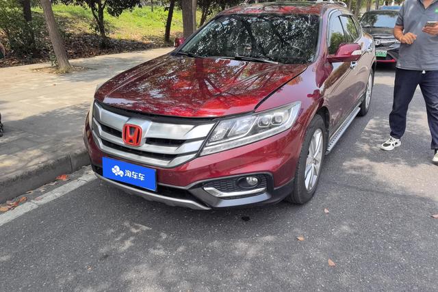 Honda Crosstour 2014 года выпуска