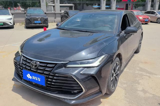 Toyota Avalon 2022 года выпуска