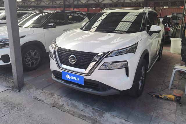Nissan X-Trail 2021 года выпуска