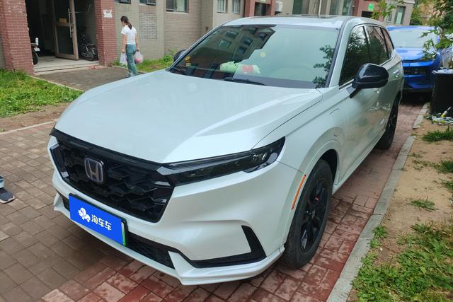 Honda CR-V 2023 года выпуска