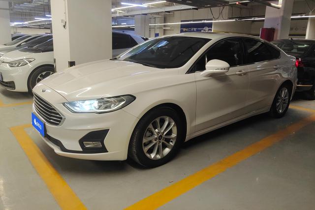 Ford Mondeo 2020 года выпуска