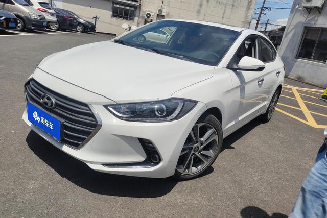 Hyundai Elantra 2016 года выпуска