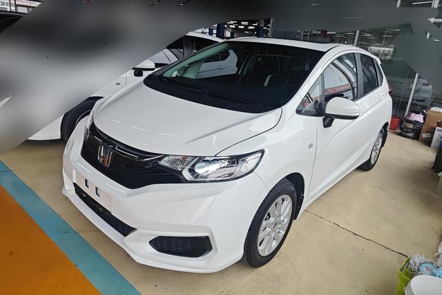 Honda Fit 2018 года выпуска