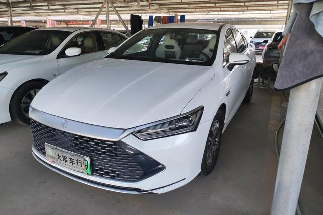 BYD Qin 2024 года выпуска