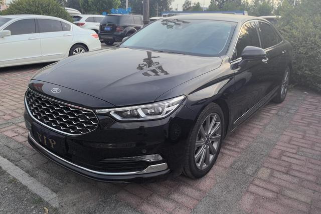 Ford Taurus 2019 года выпуска