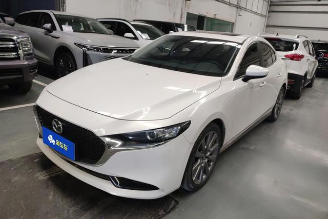 Mazda 3 2020 года выпуска