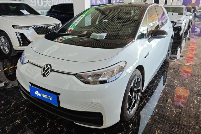 Volkswagen ID.3 2023 года выпуска