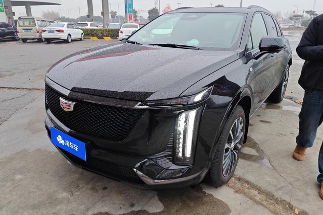Cadillac XT5 2021 года выпуска