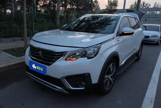 Peugeot 5008 2017 года выпуска