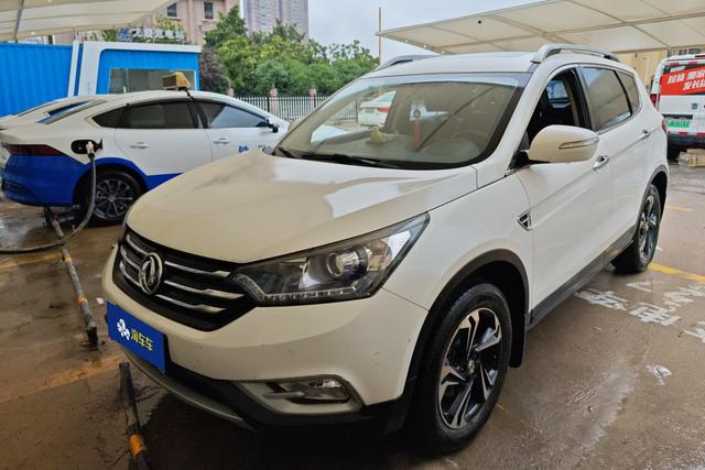 DongFeng AX7 2016 года выпуска
