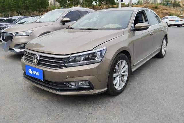 Volkswagen Passat 2016 года выпуска