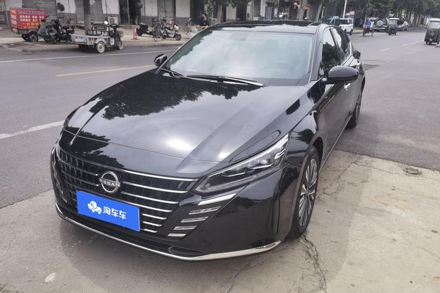 Nissan Altima 2022 года выпуска