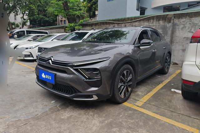 Citroen C5 2022 года выпуска