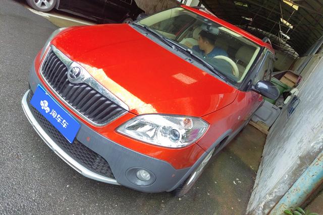 Skoda Fabia 2014 года выпуска