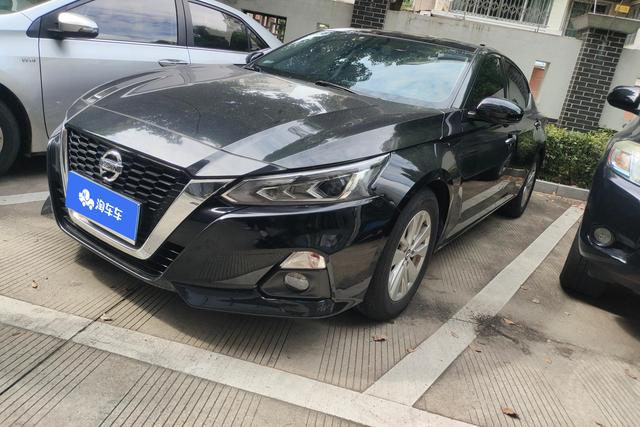 Nissan Altima 2020 года выпуска