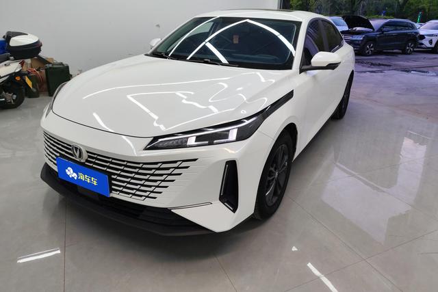 Changan Lamore 2023 года выпуска