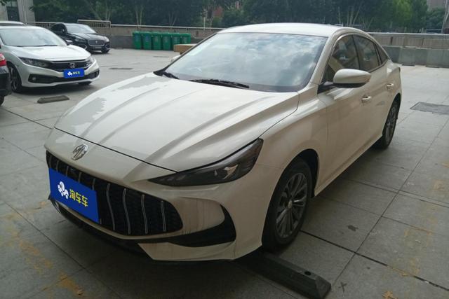 MG MG5 / GT 2025 года выпуска
