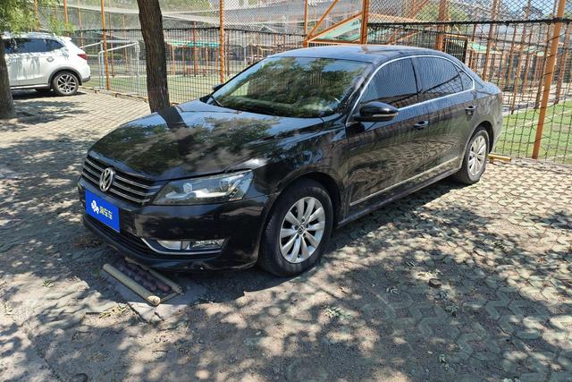 Volkswagen Passat 2015 года выпуска