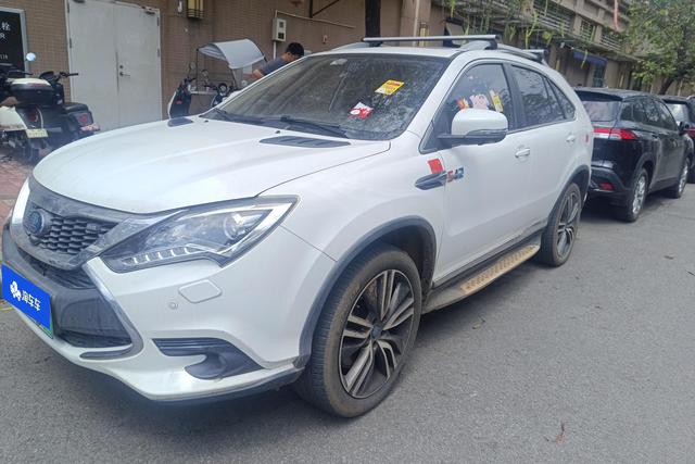 BYD Tang 2017 года выпуска