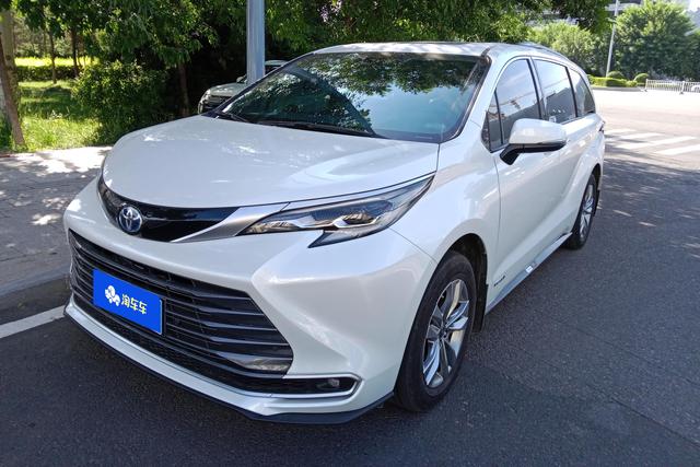 Toyota Sienna 2021 года выпуска