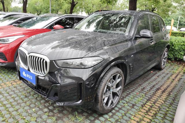 BMW X5 2023 года выпуска