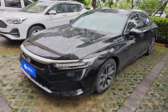 Honda Inspire 2022 года выпуска