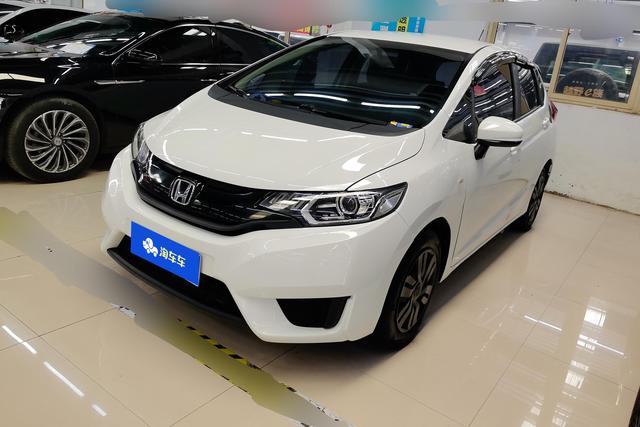 Honda Fit 2016 года выпуска