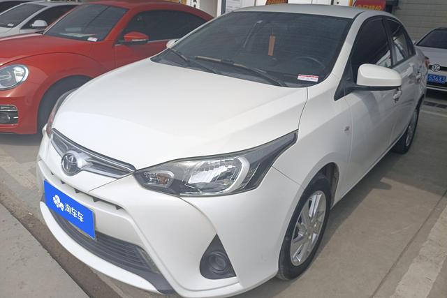 Toyota Yaris 2017 года выпуска