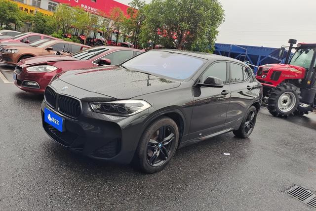 BMW X2 2021 года выпуска