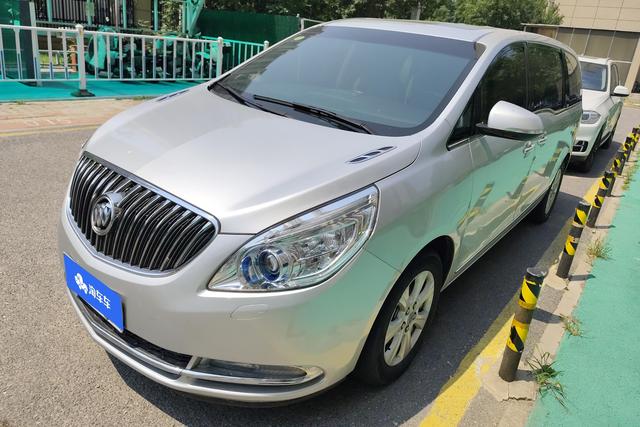 Buick GL8 2014 года выпуска