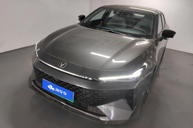 Changan UNI-V 2024 года выпуска